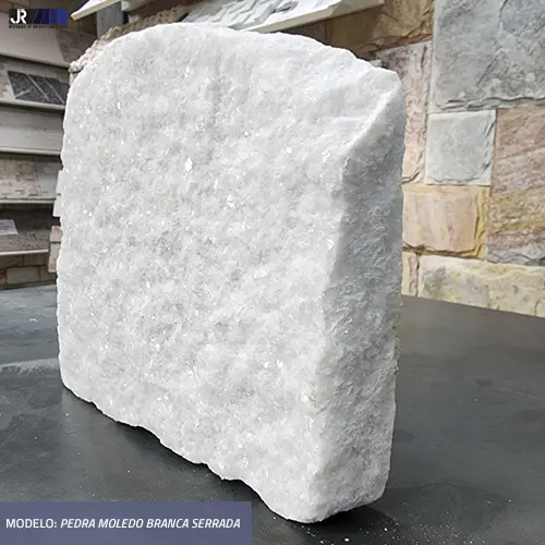 pedra-moledo-branca-de-lado