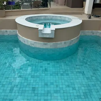 pedra-agua-marinha-piscina-frente