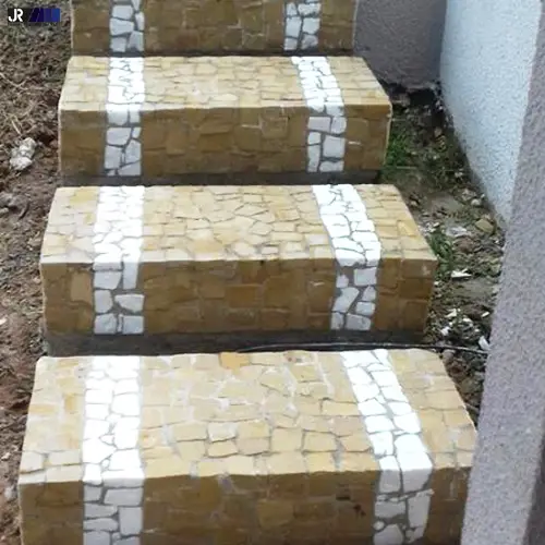 pedra-portuguesa-amarela-escada